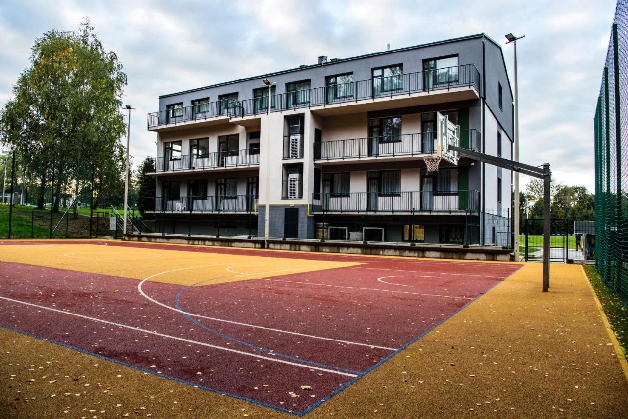 カルヴァリア・ゼブジトフスカ Pawilon Sportowo Turystyczny Kalwariankaホステル エクステリア 写真