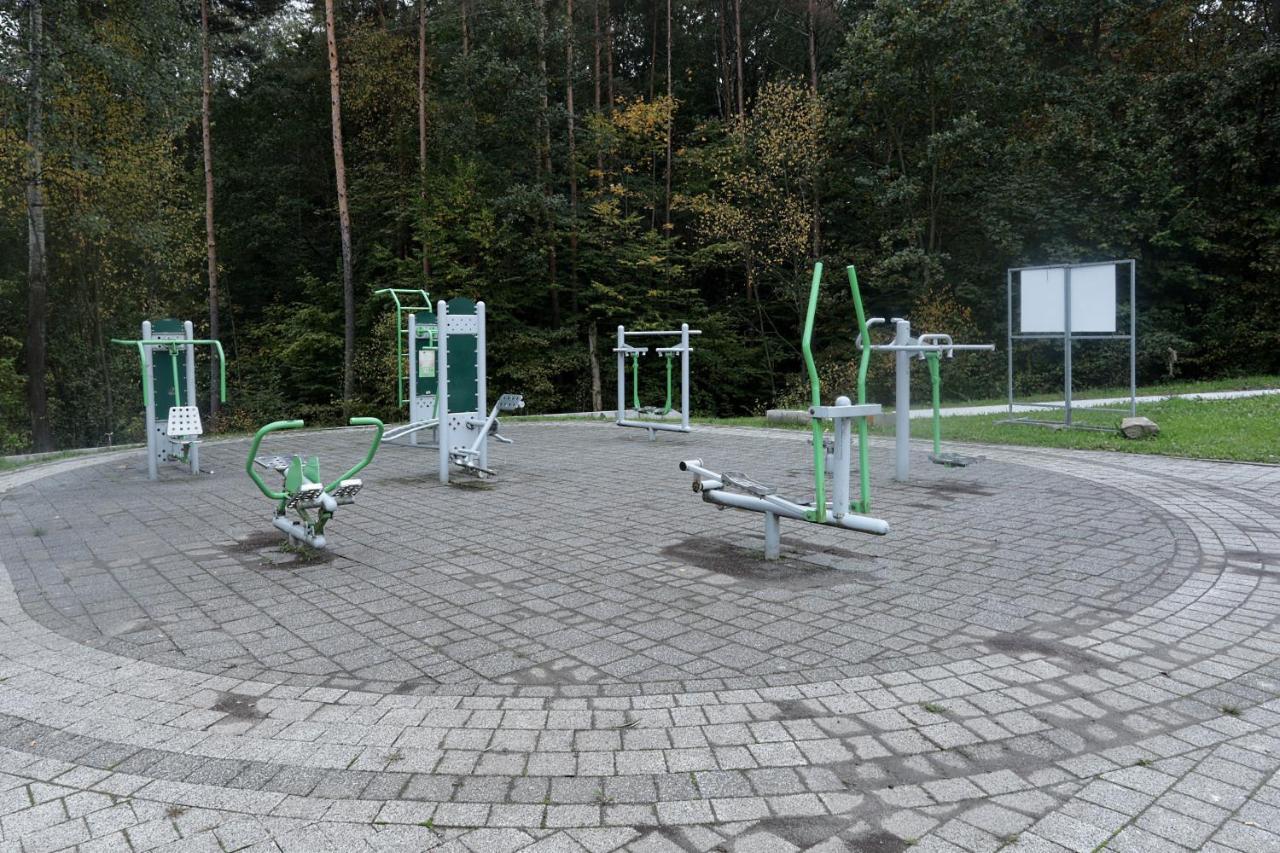 カルヴァリア・ゼブジトフスカ Pawilon Sportowo Turystyczny Kalwariankaホステル エクステリア 写真